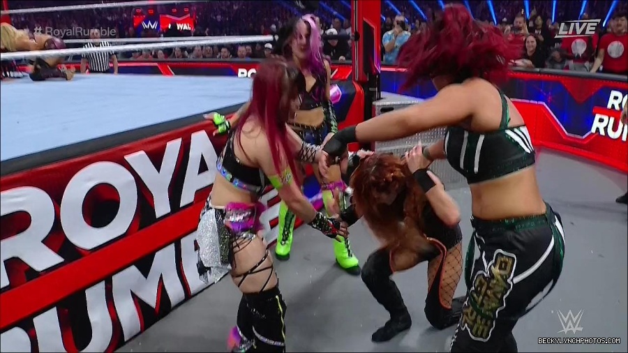 WWE_Royal_Rumble_2023_720p_WEB_h264-HEEL_mp4_009572016.jpg