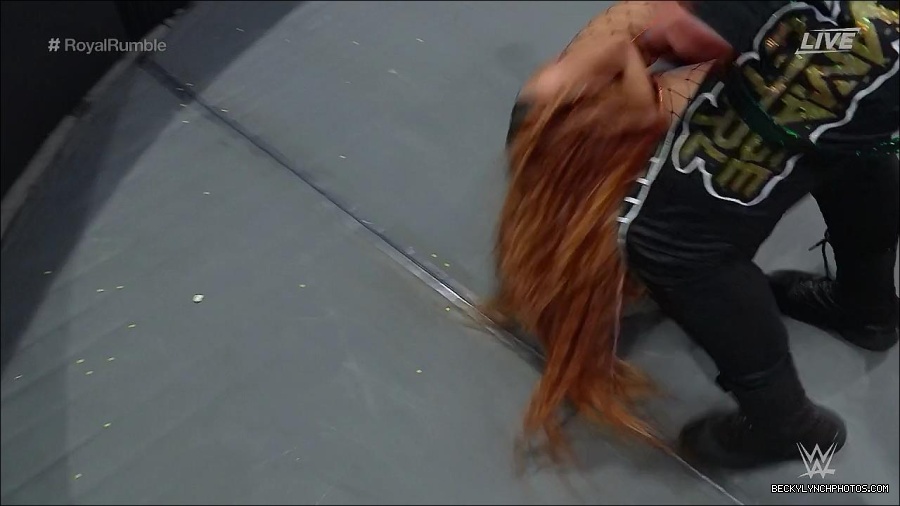 WWE_Royal_Rumble_2023_720p_WEB_h264-HEEL_mp4_009576416.jpg