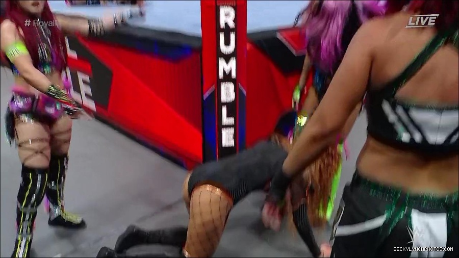 WWE_Royal_Rumble_2023_720p_WEB_h264-HEEL_mp4_009579216.jpg