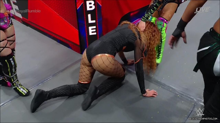 WWE_Royal_Rumble_2023_720p_WEB_h264-HEEL_mp4_009580016.jpg