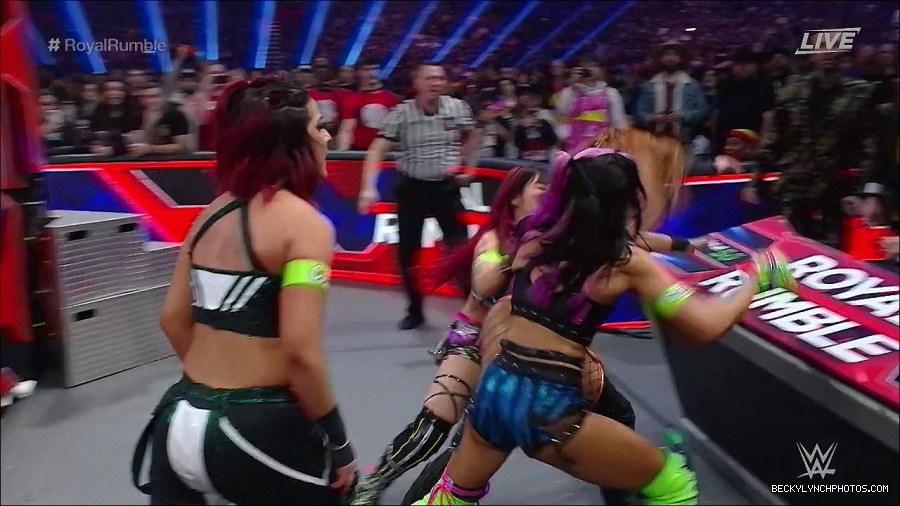 WWE_Royal_Rumble_2023_720p_WEB_h264-HEEL_mp4_009587616.jpg