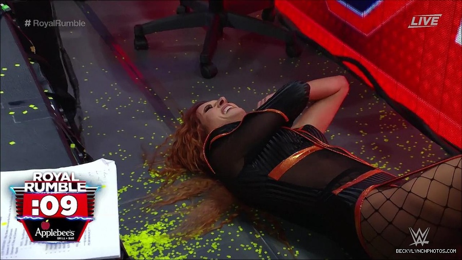 WWE_Royal_Rumble_2023_720p_WEB_h264-HEEL_mp4_009597216.jpg