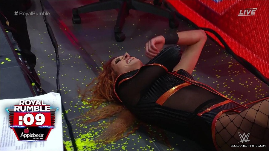 WWE_Royal_Rumble_2023_720p_WEB_h264-HEEL_mp4_009597616.jpg
