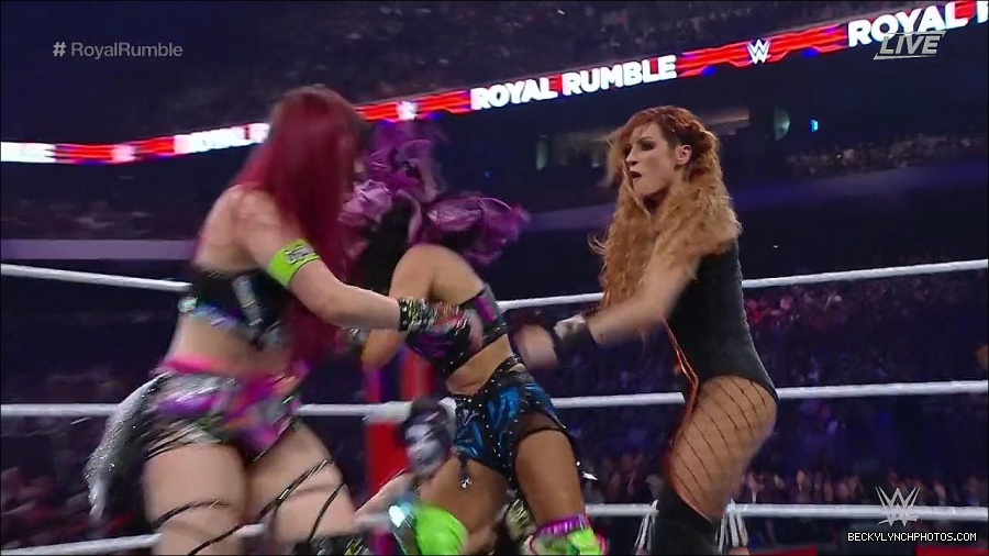 WWE_Royal_Rumble_2023_720p_WEB_h264-HEEL_mp4_010053550.jpg