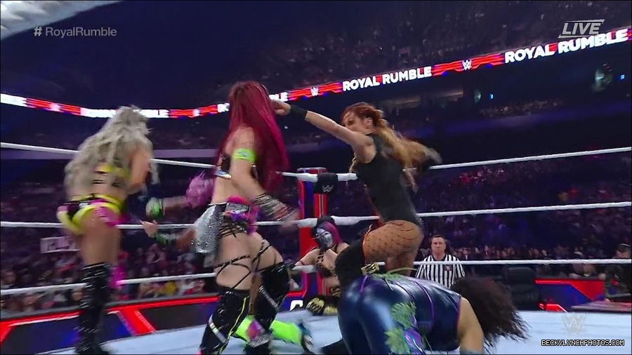 WWE_Royal_Rumble_2023_720p_WEB_h264-HEEL_mp4_010053950.jpg