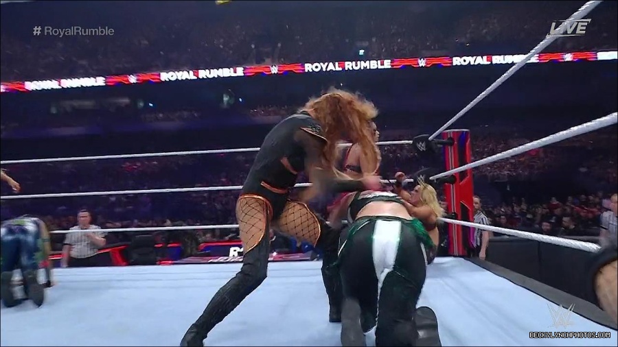 WWE_Royal_Rumble_2023_720p_WEB_h264-HEEL_mp4_010059150.jpg