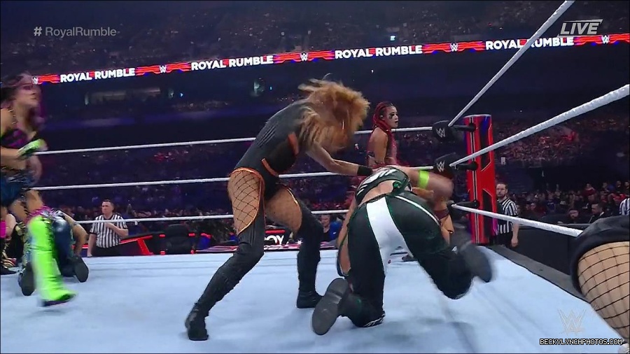 WWE_Royal_Rumble_2023_720p_WEB_h264-HEEL_mp4_010059550.jpg