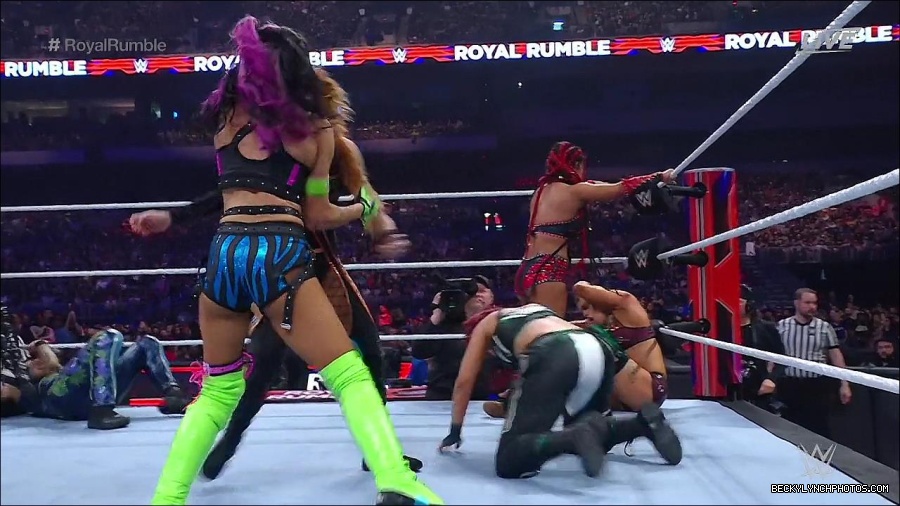 WWE_Royal_Rumble_2023_720p_WEB_h264-HEEL_mp4_010061150.jpg