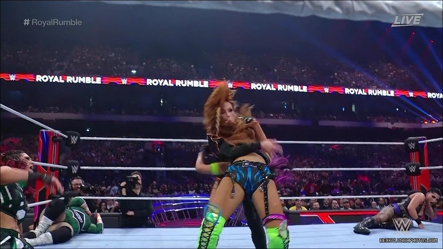 WWE_Royal_Rumble_2023_720p_WEB_h264-HEEL_mp4_010063550.jpg