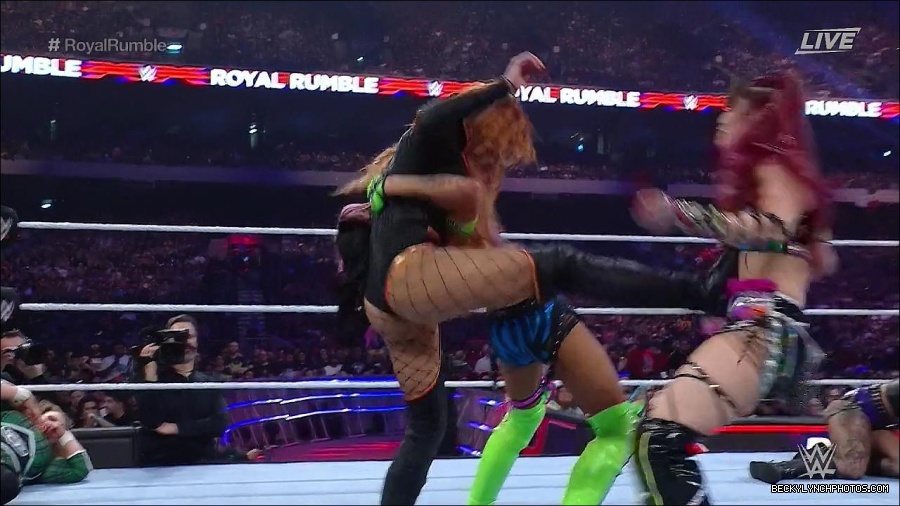 WWE_Royal_Rumble_2023_720p_WEB_h264-HEEL_mp4_010065150.jpg