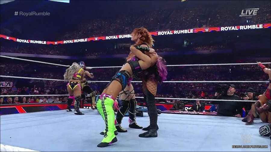 WWE_Royal_Rumble_2023_720p_WEB_h264-HEEL_mp4_010066350.jpg