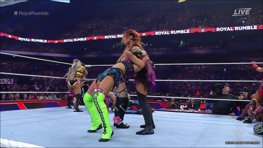 WWE_Royal_Rumble_2023_720p_WEB_h264-HEEL_mp4_010067950.jpg