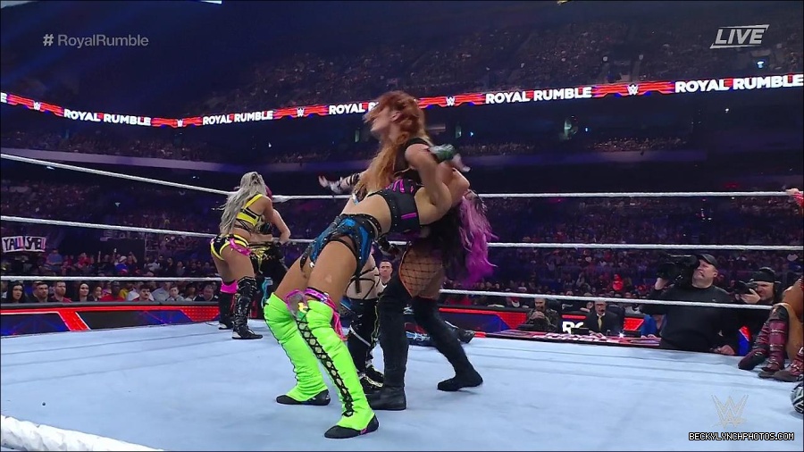 WWE_Royal_Rumble_2023_720p_WEB_h264-HEEL_mp4_010068350.jpg