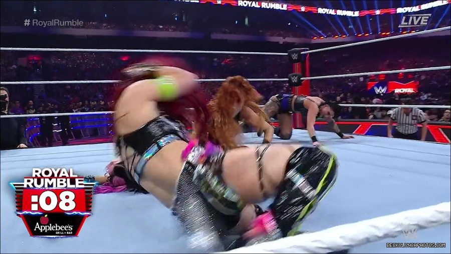 WWE_Royal_Rumble_2023_720p_WEB_h264-HEEL_mp4_010070750.jpg