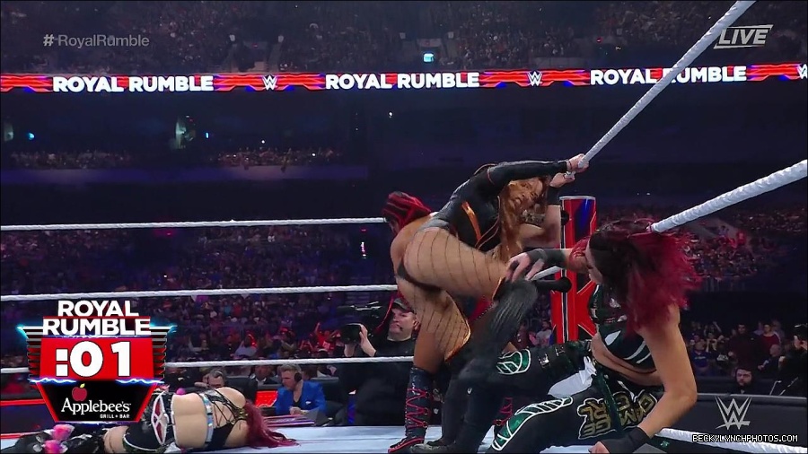 WWE_Royal_Rumble_2023_720p_WEB_h264-HEEL_mp4_010077950.jpg