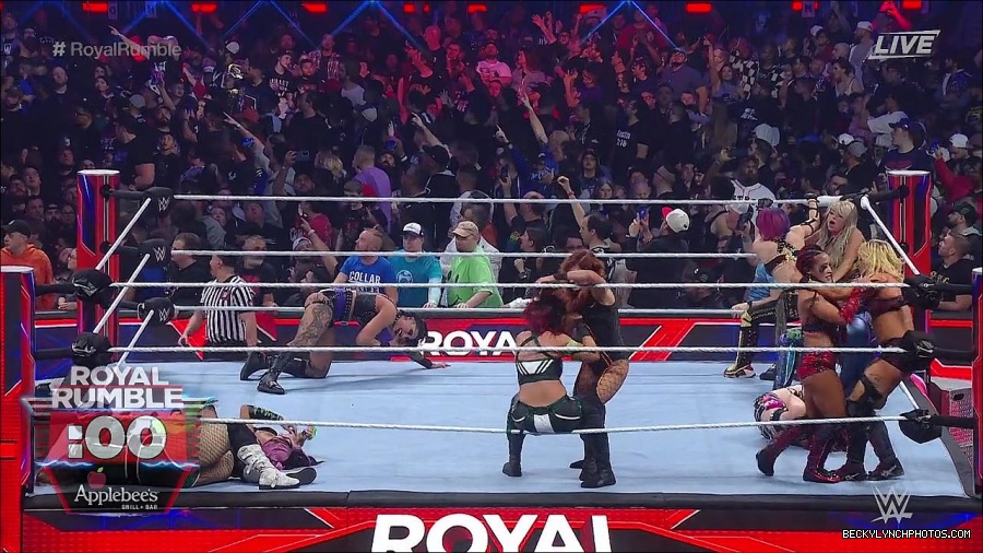 WWE_Royal_Rumble_2023_720p_WEB_h264-HEEL_mp4_010079550.jpg
