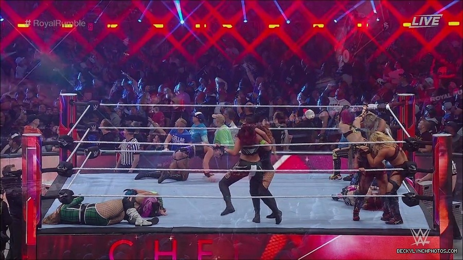 WWE_Royal_Rumble_2023_720p_WEB_h264-HEEL_mp4_010081950.jpg