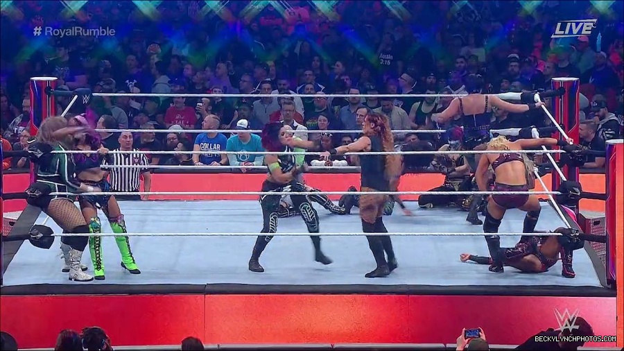 WWE_Royal_Rumble_2023_720p_WEB_h264-HEEL_mp4_010119150.jpg