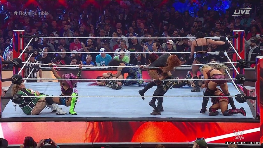WWE_Royal_Rumble_2023_720p_WEB_h264-HEEL_mp4_010131550.jpg