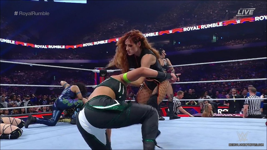 WWE_Royal_Rumble_2023_720p_WEB_h264-HEEL_mp4_010150350.jpg