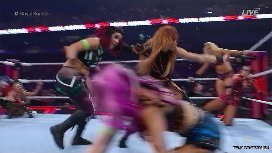 WWE_Royal_Rumble_2023_720p_WEB_h264-HEEL_mp4_010151950.jpg