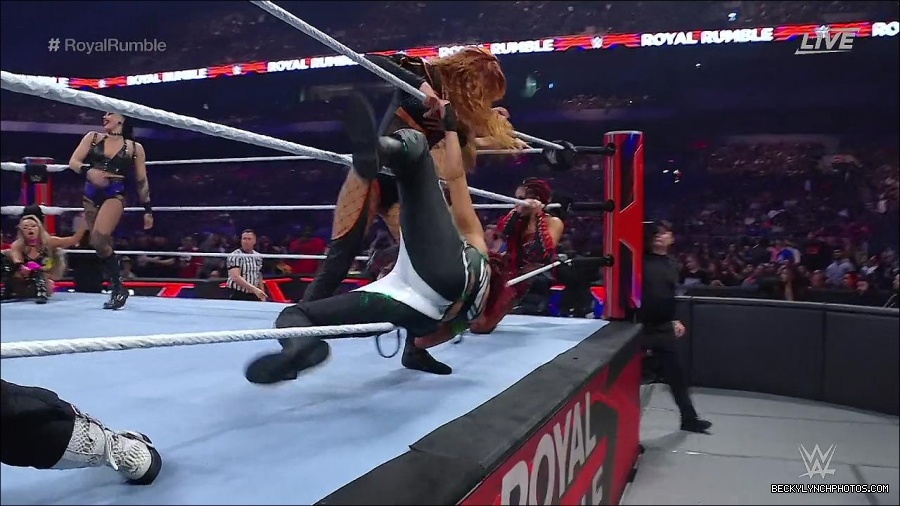 WWE_Royal_Rumble_2023_720p_WEB_h264-HEEL_mp4_010154350.jpg