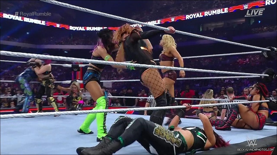 WWE_Royal_Rumble_2023_720p_WEB_h264-HEEL_mp4_010157950.jpg