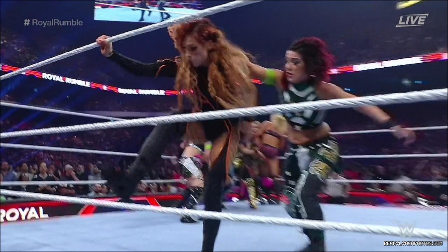 WWE_Royal_Rumble_2023_720p_WEB_h264-HEEL_mp4_010163950.jpg