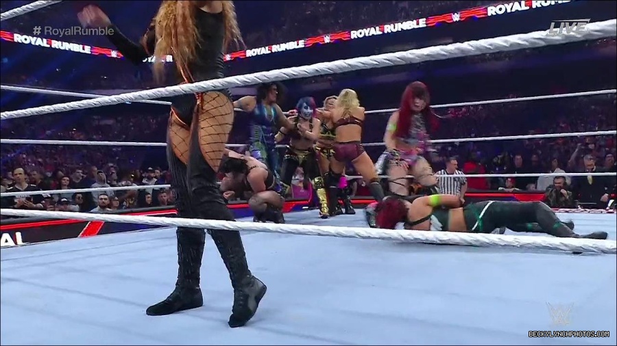 WWE_Royal_Rumble_2023_720p_WEB_h264-HEEL_mp4_010165950.jpg