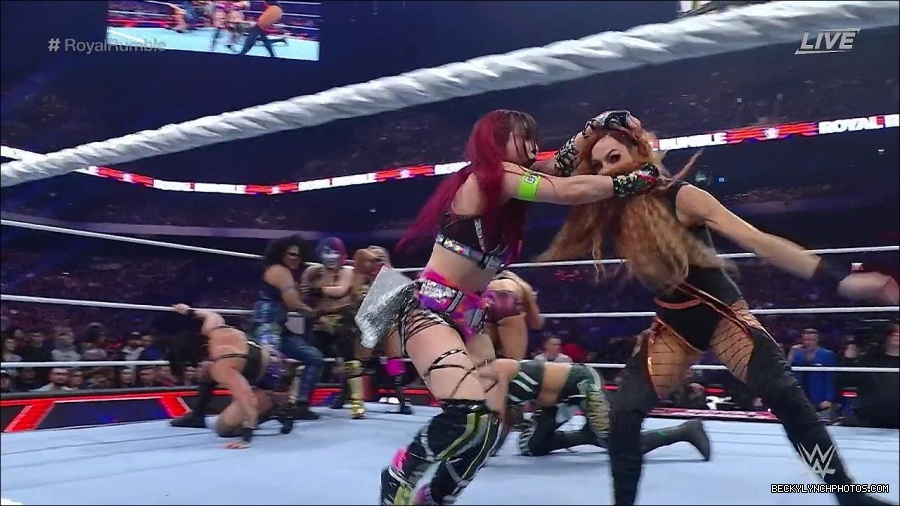 WWE_Royal_Rumble_2023_720p_WEB_h264-HEEL_mp4_010169150.jpg