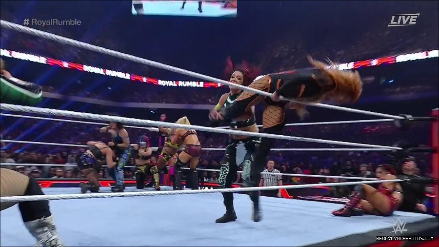 WWE_Royal_Rumble_2023_720p_WEB_h264-HEEL_mp4_010173150.jpg