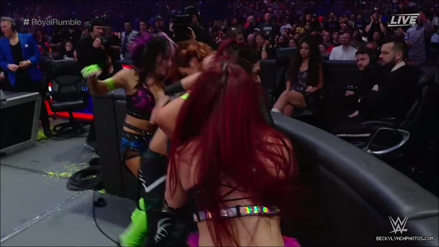 WWE_Royal_Rumble_2023_720p_WEB_h264-HEEL_mp4_010201550.jpg