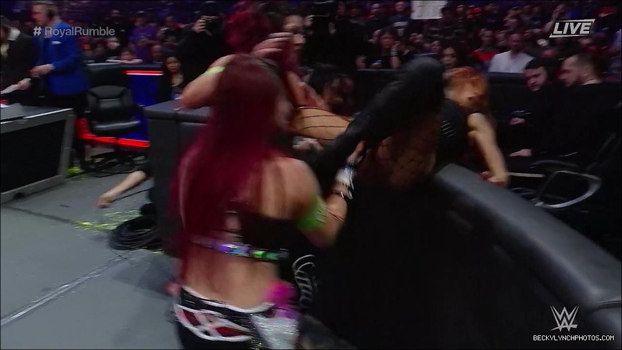 WWE_Royal_Rumble_2023_720p_WEB_h264-HEEL_mp4_010203550.jpg
