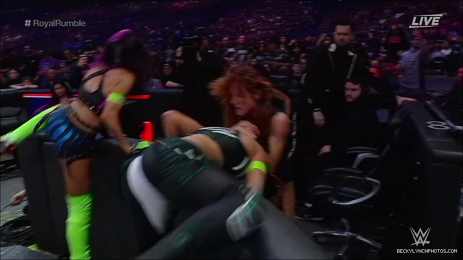 WWE_Royal_Rumble_2023_720p_WEB_h264-HEEL_mp4_010206750.jpg