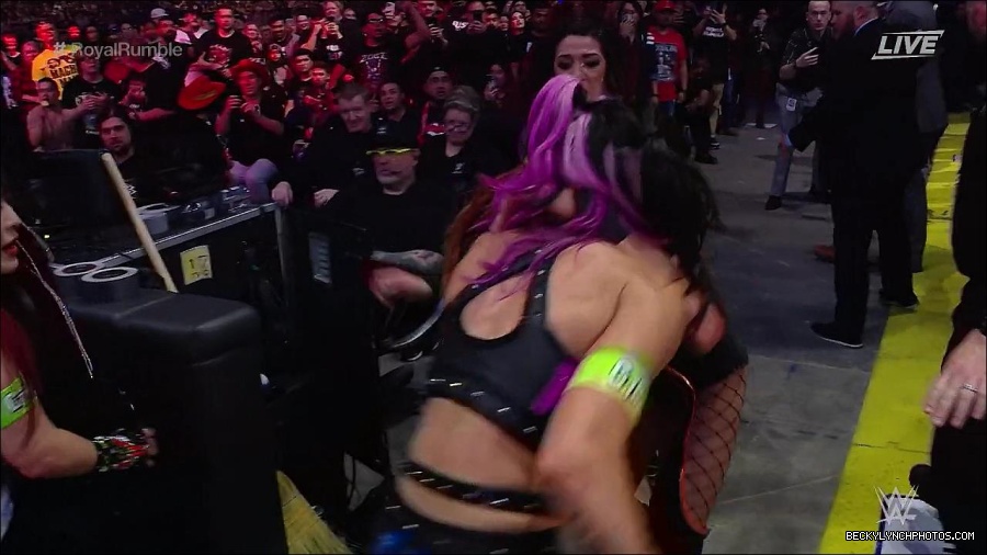 WWE_Royal_Rumble_2023_720p_WEB_h264-HEEL_mp4_010212750.jpg