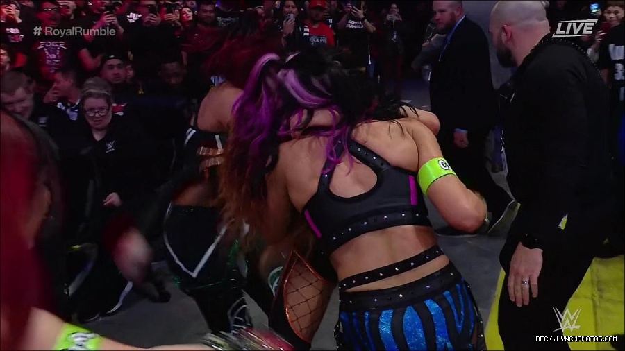 WWE_Royal_Rumble_2023_720p_WEB_h264-HEEL_mp4_010213550.jpg