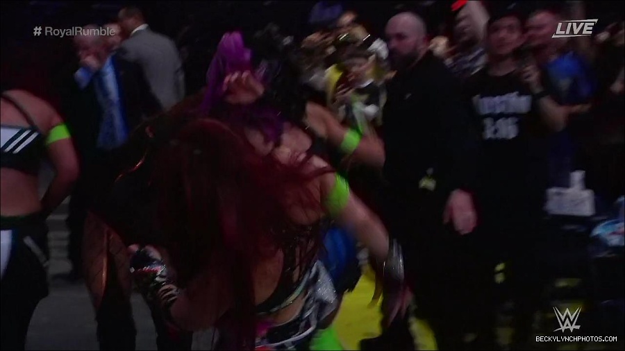 WWE_Royal_Rumble_2023_720p_WEB_h264-HEEL_mp4_010215150.jpg