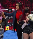 WWE_Monday_Night_Raw_2023_02_20_720p_HDTV_x264-NWCHD_mp4_006316548.jpg