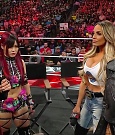 WWE_WrestleMania_Raw_2023_03_27_720p_HDTV_x264-NWCHD_mp4_000649236.jpg