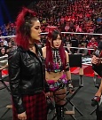 WWE_WrestleMania_Raw_2023_03_27_720p_HDTV_x264-NWCHD_mp4_000658845.jpg