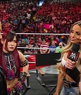WWE_WrestleMania_Raw_2023_03_27_720p_HDTV_x264-NWCHD_mp4_000670057.jpg