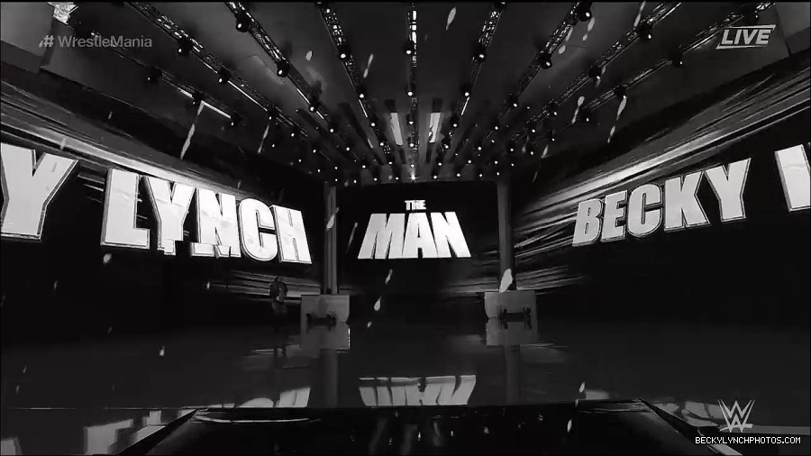 WWE_WrestleMania_39_Saturday_720p_WEB_h264-HEEL_mp4_005341554.jpg