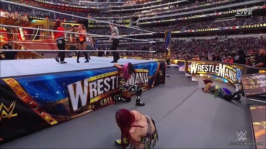 WWE_WrestleMania_39_Saturday_720p_WEB_h264-HEEL_mp4_005477620.jpg