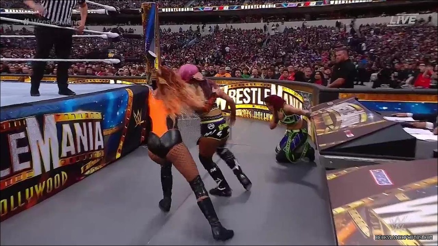 WWE_WrestleMania_39_Saturday_720p_WEB_h264-HEEL_mp4_005486020.jpg
