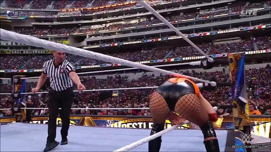 WWE_WrestleMania_39_Saturday_720p_WEB_h264-HEEL_mp4_005489620.jpg