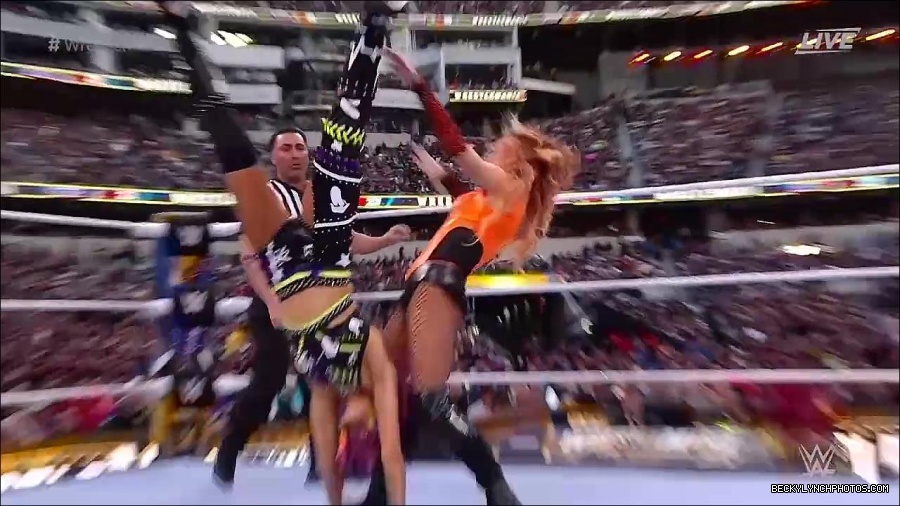 WWE_WrestleMania_39_Saturday_720p_WEB_h264-HEEL_mp4_005499620.jpg
