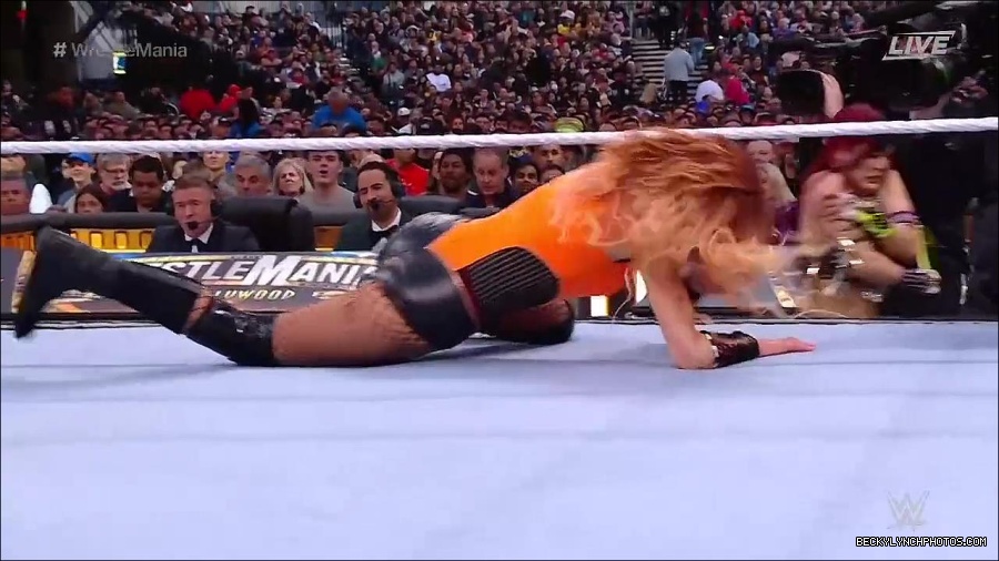 WWE_WrestleMania_39_Saturday_720p_WEB_h264-HEEL_mp4_005500820.jpg