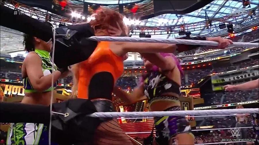 WWE_WrestleMania_39_Saturday_720p_WEB_h264-HEEL_mp4_005504420.jpg