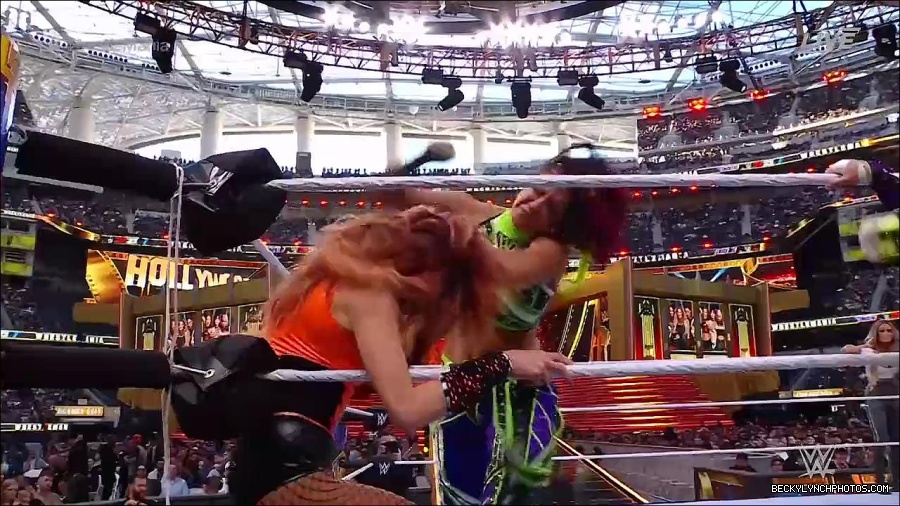 WWE_WrestleMania_39_Saturday_720p_WEB_h264-HEEL_mp4_005512020.jpg