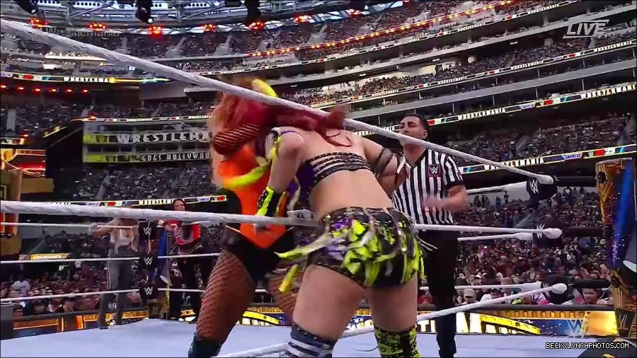 WWE_WrestleMania_39_Saturday_720p_WEB_h264-HEEL_mp4_005546420.jpg